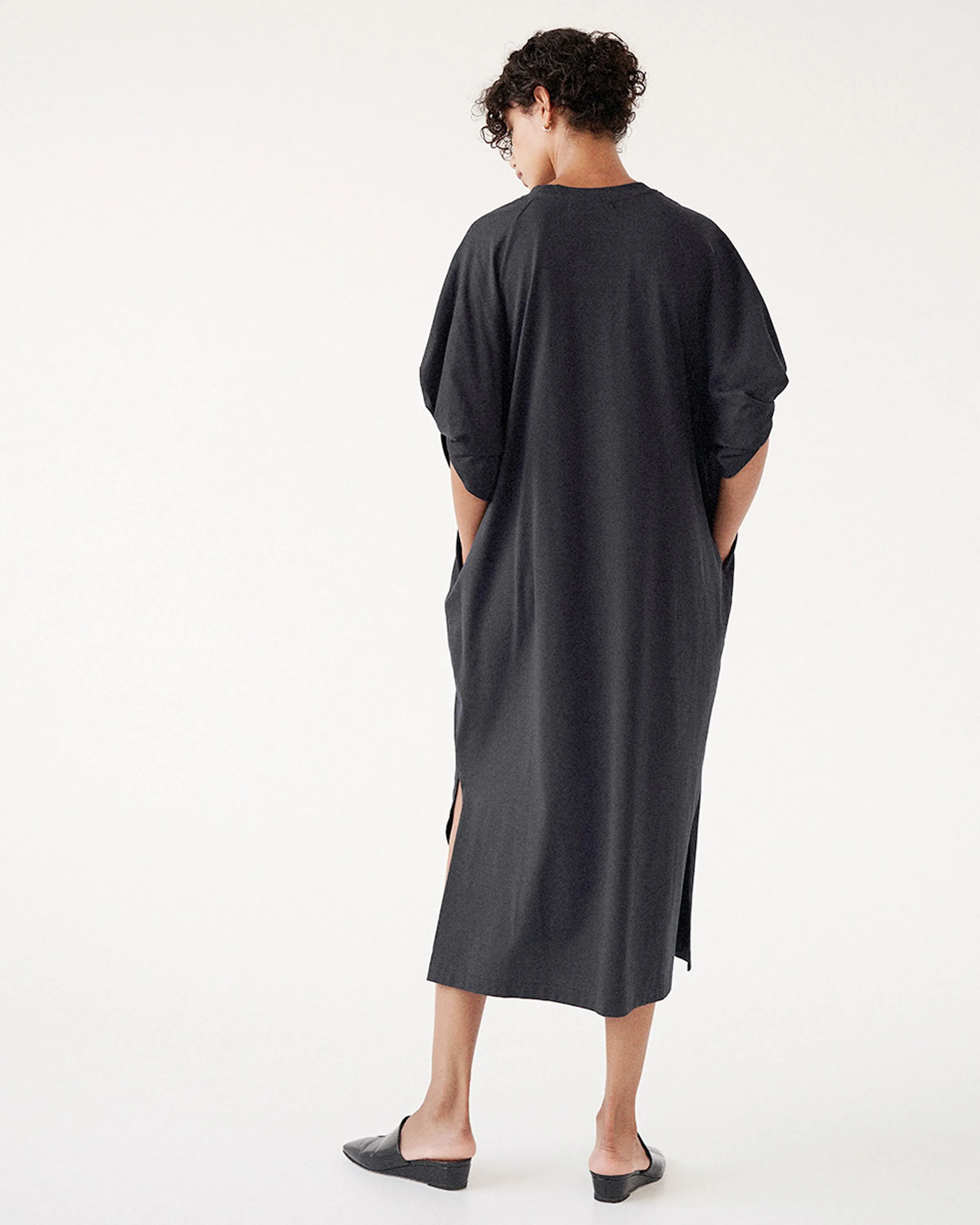 TWISTED SLEEVE TEE DRESS IN BLACK sold by Sayaka Davis product image thumbnail 4