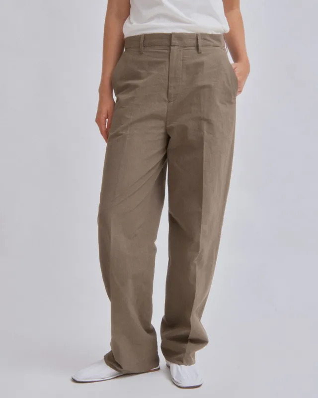 Straight Leg Trousers in Moss Gray made by Sayaka Davis