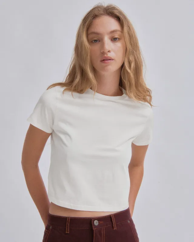 Compact Tee in White made by Sayaka Davis