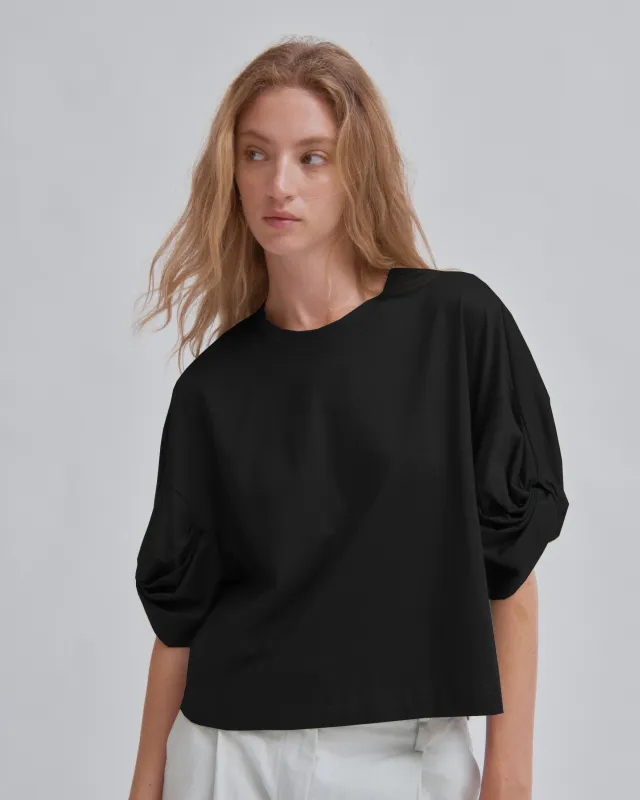 Twisted Sleeve Tee in Black made by Sayaka Davis