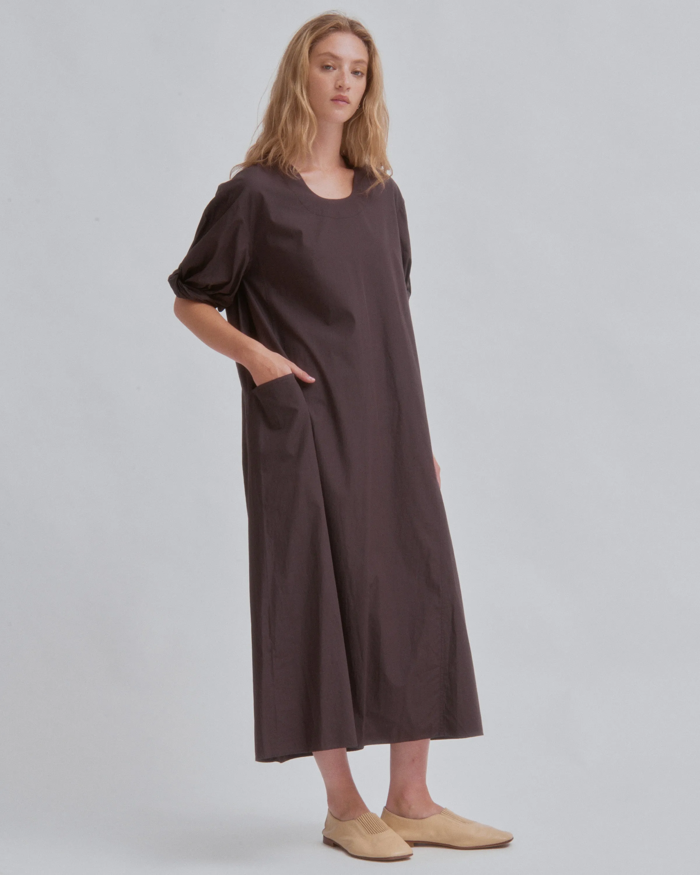 U-NECK DRESS IN CHOCOLATE sold by Sayaka Davis product image thumbnail 3