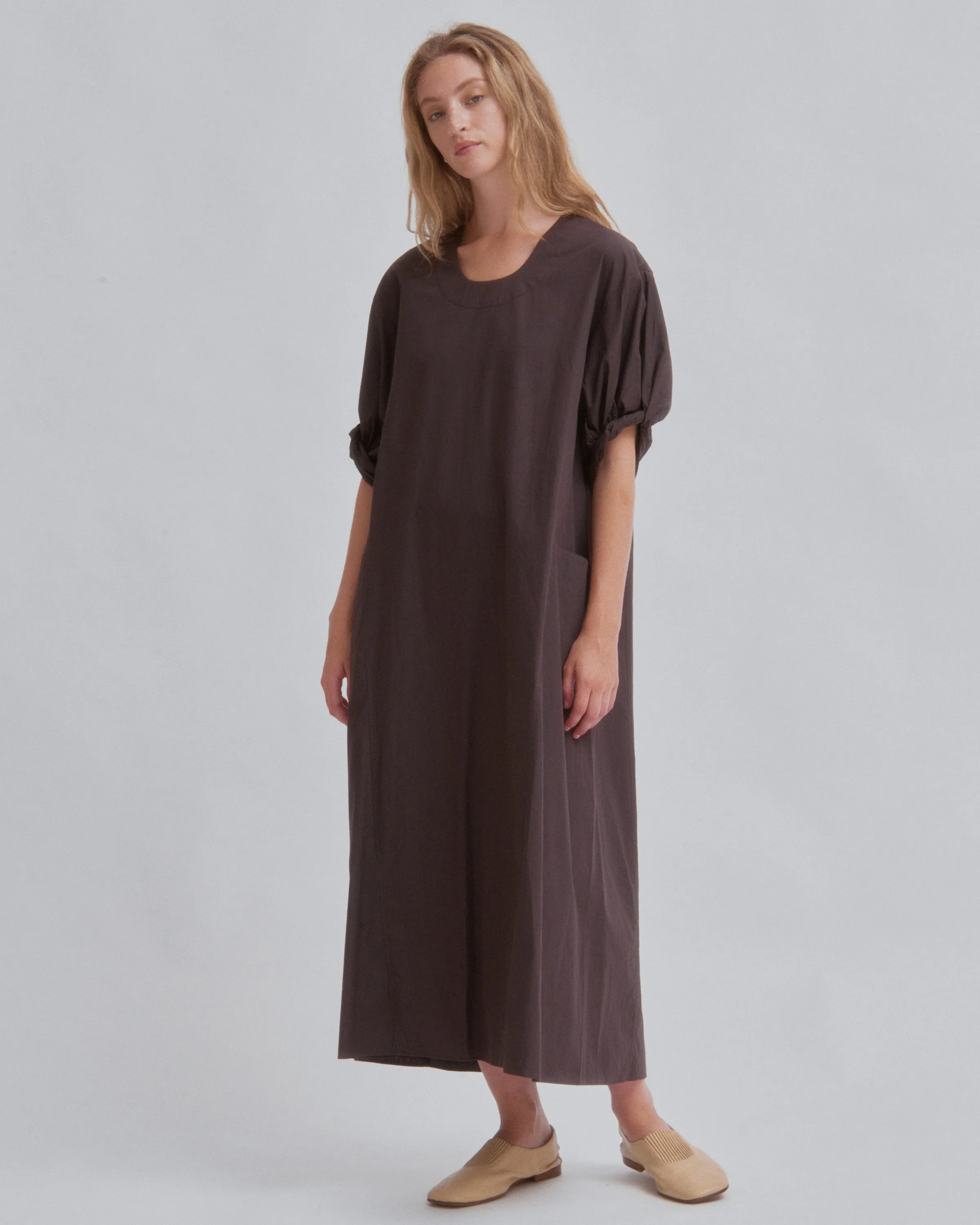 U-NECK DRESS IN CHOCOLATE sold by Sayaka Davis product image thumbnail 2