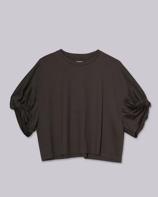 TWISTED SLEEVE TEE IN MOSS GRAY made by Sayaka Davis