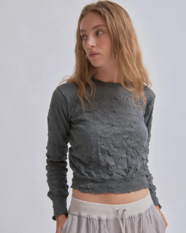 CRINKLED PULLOVER IN STEEL made by Sayaka Davis