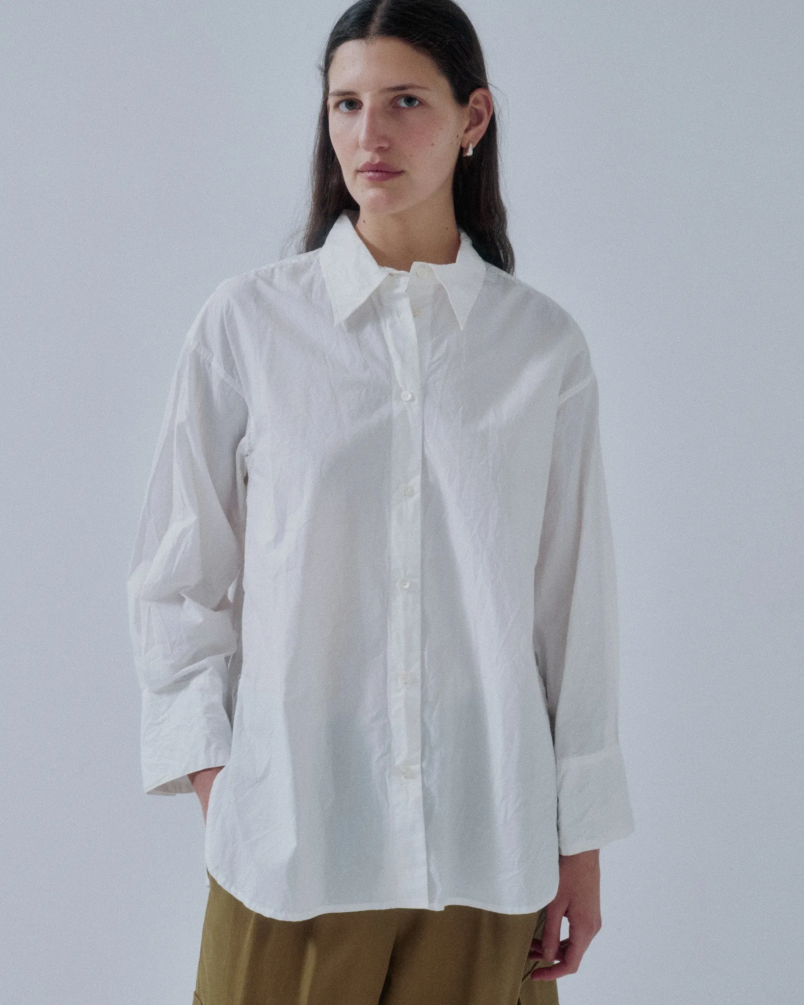 JP PRE CRINKLED OVERSIZED SHIRT IN WHITE sold by Sayaka Davis product image thumbnail 2
