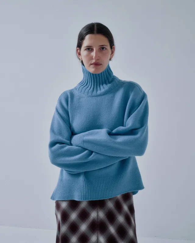 JP PRE HIGHCOLLAR SWEATER IN AZURE made by Sayaka Davis