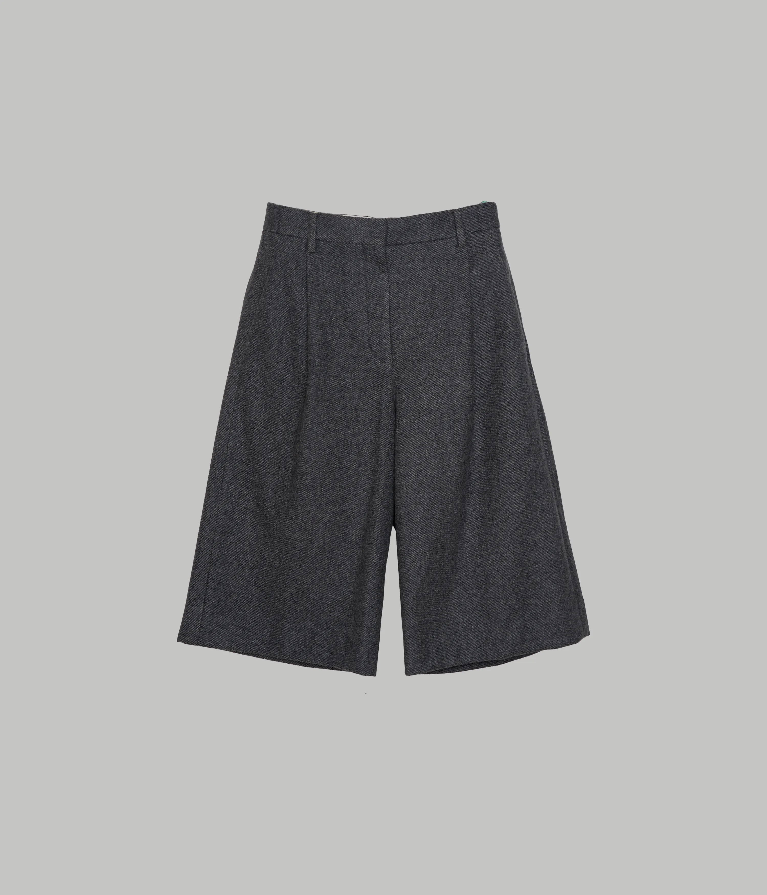 JP PRE CAPRIS IN GRAY sold by Sayaka Davis
