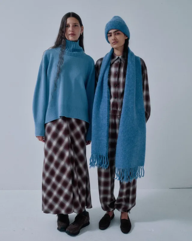 Us Pre Brushed Mohair Scarf in Cobalt made by Sayaka Davis