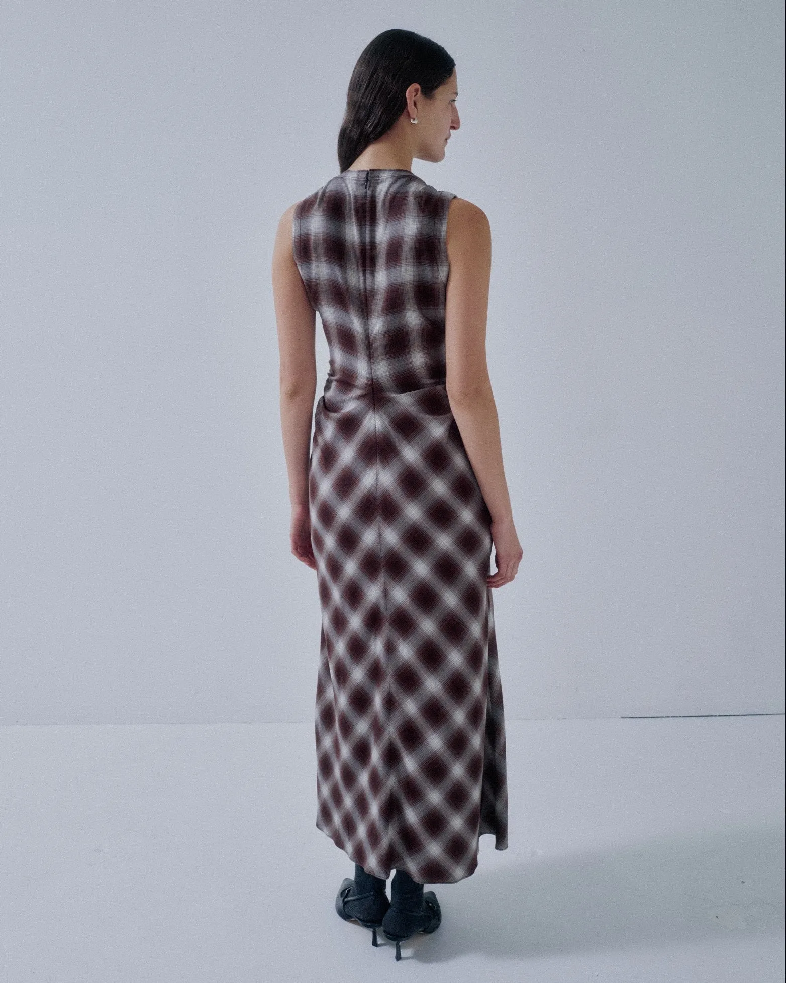 Us Pre Gathered Waist Dress in Plaid sold by Sayaka Davis product image thumbnail 3