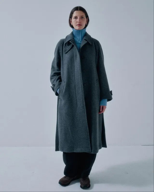 Us Pre Balmacaan Coat in Dark Gray made by Sayaka Davis