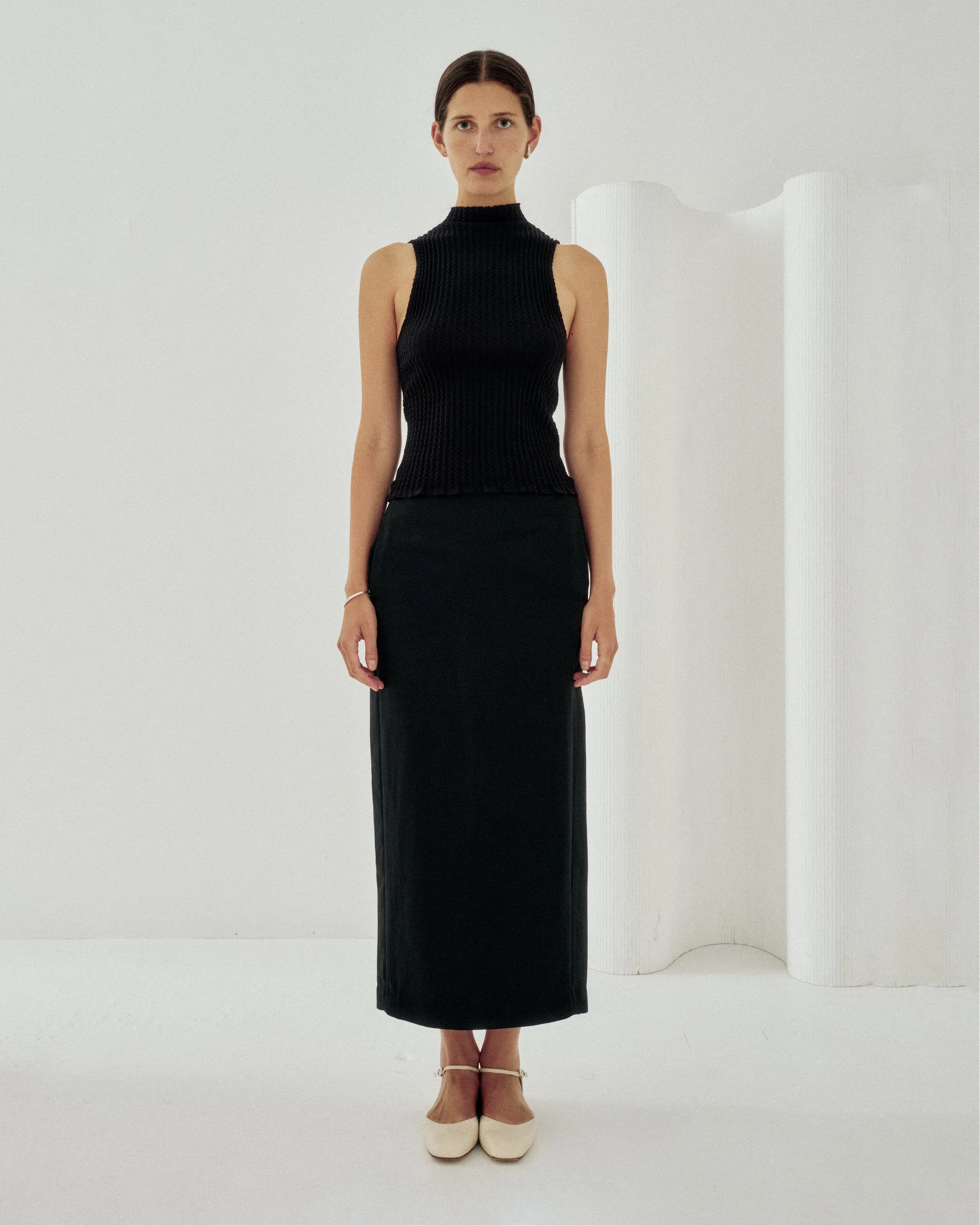 WAVY RIB MOCKNECK TANK IN BLACK sold by Sayaka Davis product image thumbnail 5