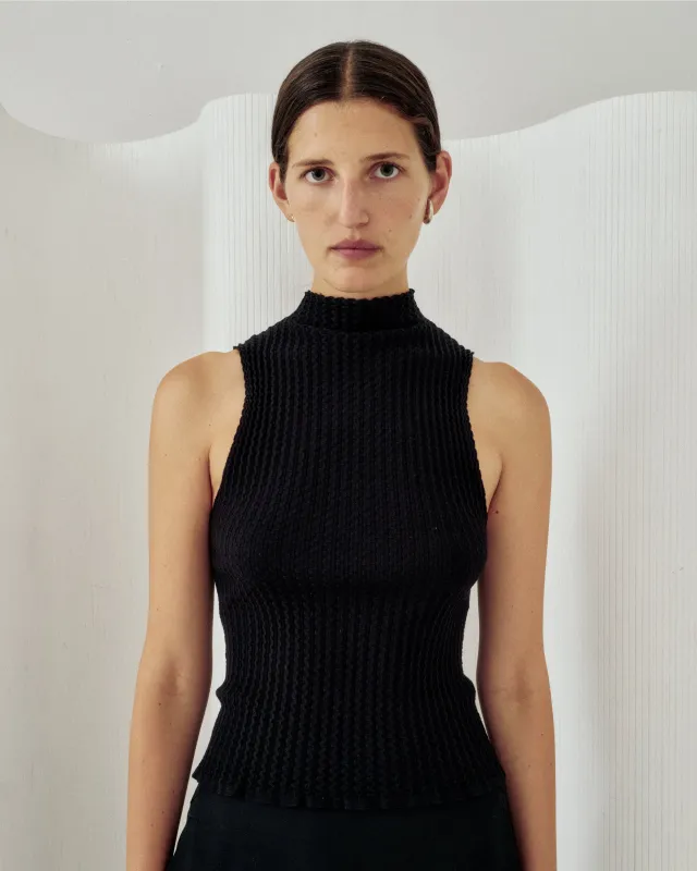 WAVY RIB MOCKNECK TANK IN BLACK made by Sayaka Davis