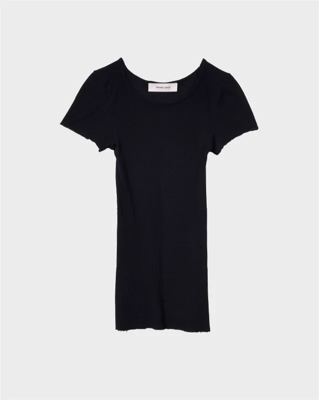 CAP SLEEVE TEE IN BLACK made by Sayaka Davis
