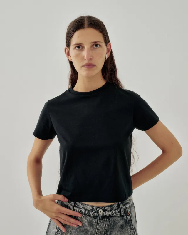 Compact Tee in Black made by Sayaka Davis