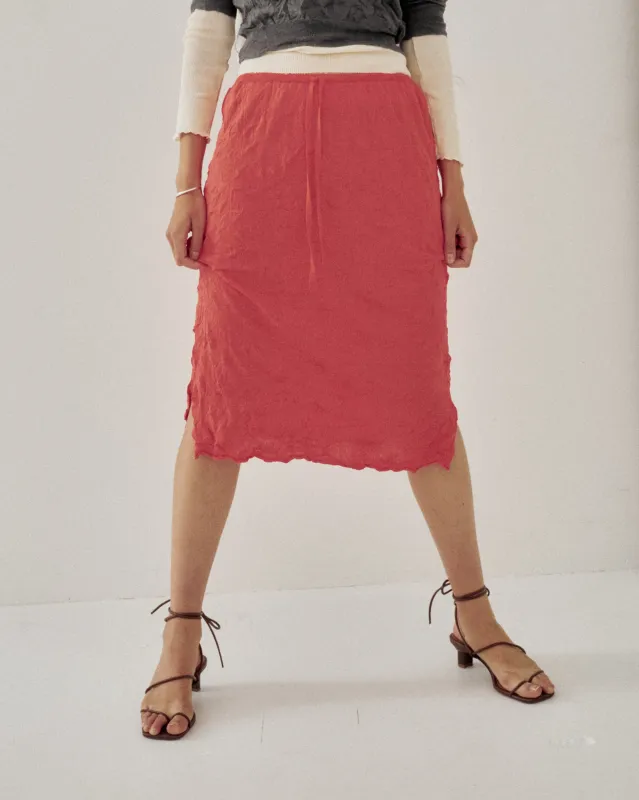 Crinkled Knit Skirt in Poppy Red made by Sayaka Davis
