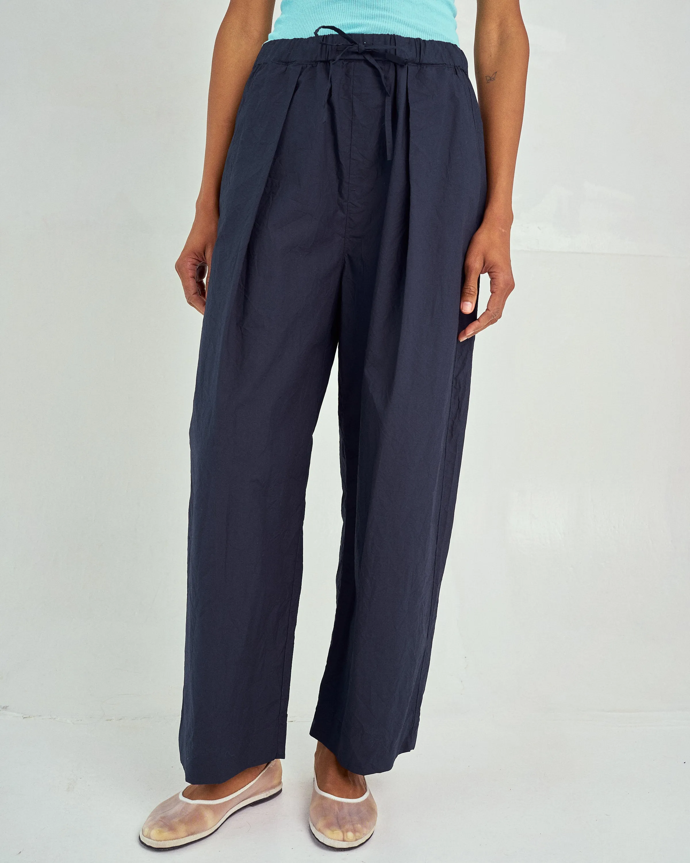 TUCKED PULL-ON PANTS IN NAVY sold by Sayaka Davis product image thumbnail 3