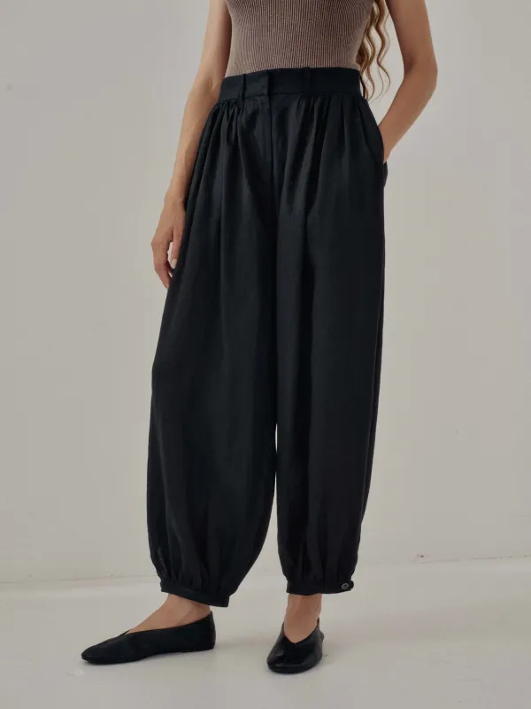 Us Pre Balloon Pants in Black made by Sayaka Davis