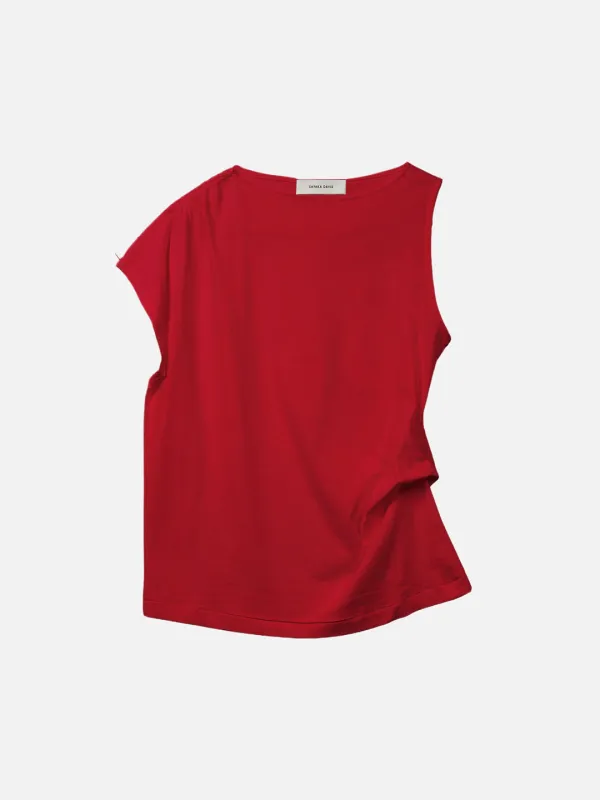 Us Pre Asymmetrical Tee in Red made by Sayaka Davis