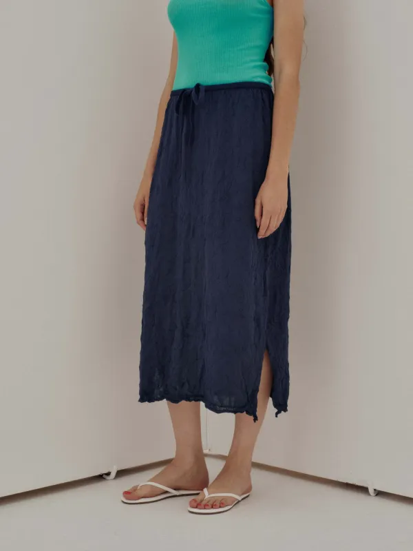Us Pre Crinkled Knit Skirt in Navy made by Sayaka Davis