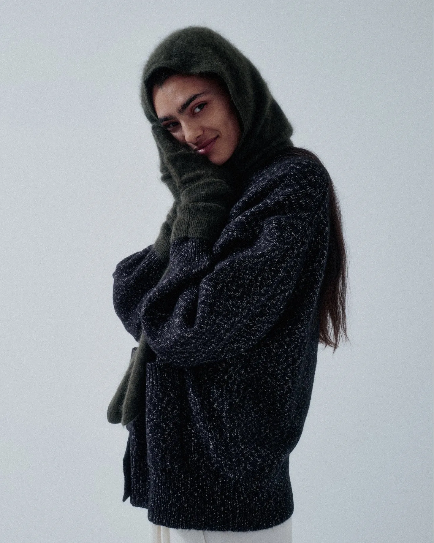 Cashmere Gloves in Olive sold by Sayaka Davis product image thumbnail 3