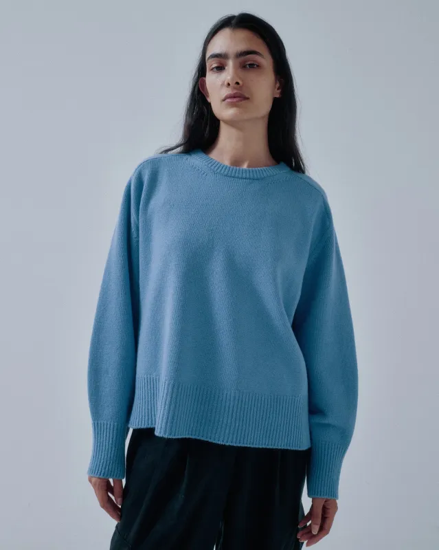 Balloon Sleeve Pullover in Azure made by Sayaka Davis