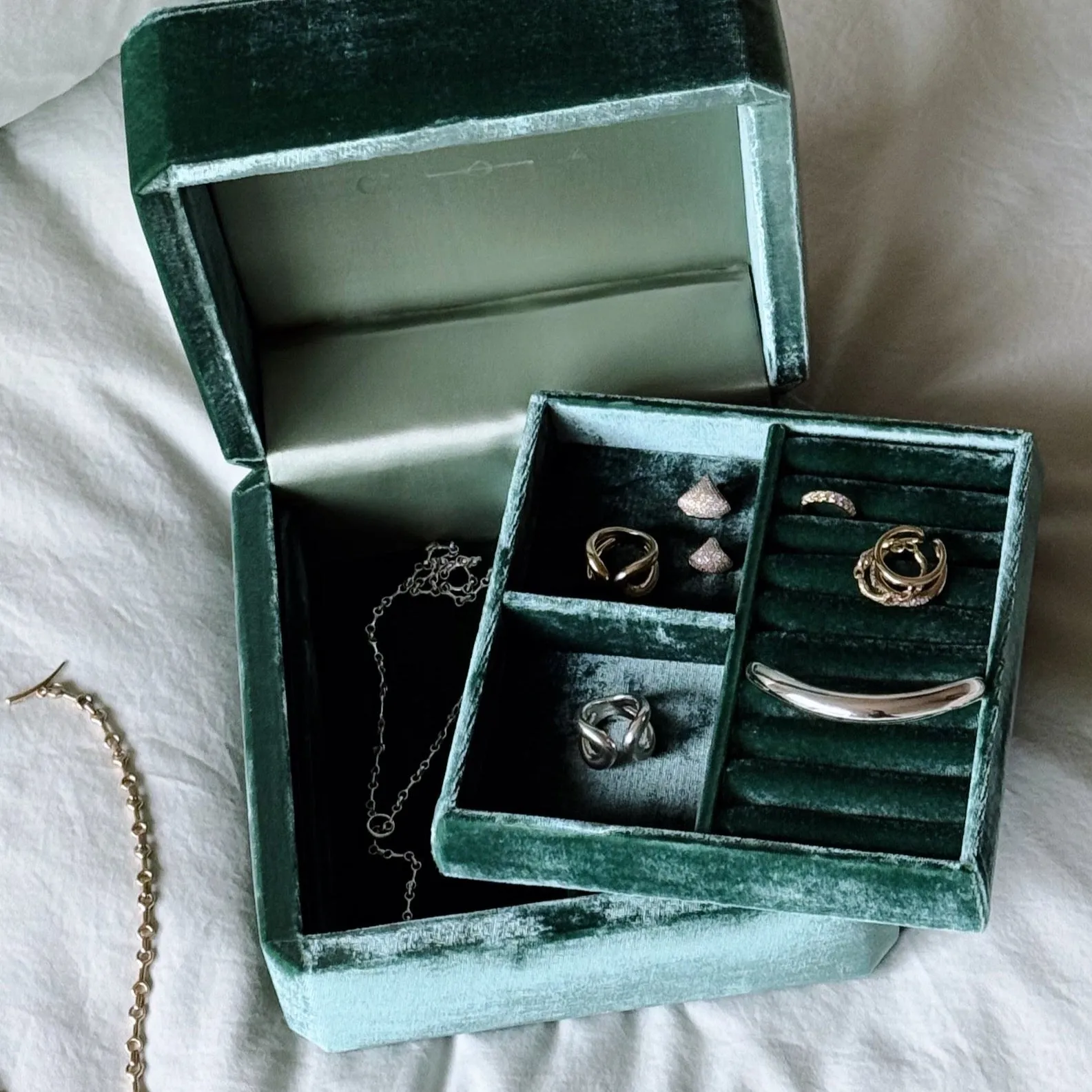 Casa Verde Jewelry Box sold by Gabriela Artigas product image thumbnail 2