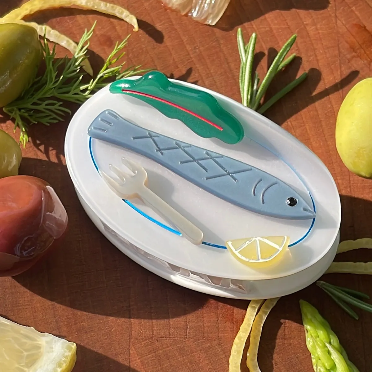 Poisson Claw sold by Winona Irene product image thumbnail 3