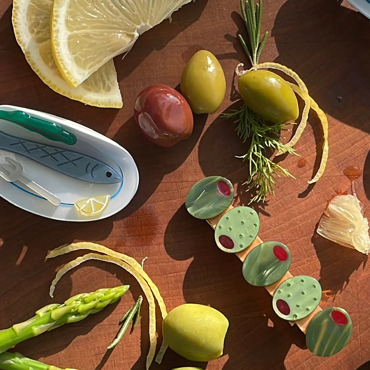 Green Olive Alligator Clip sold by Winona Irene product image thumbnail 3