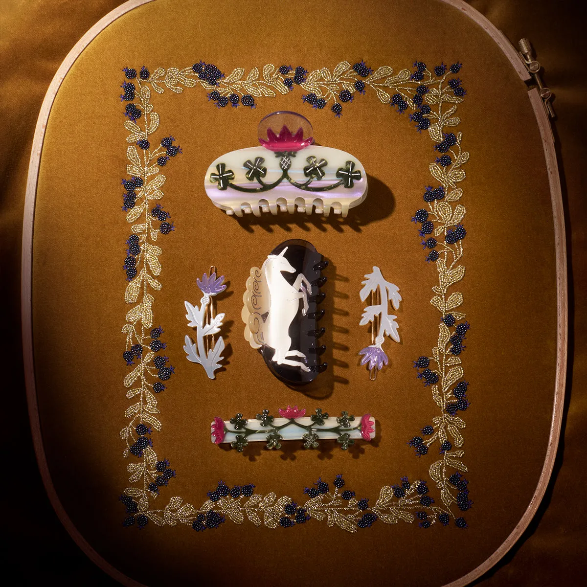 Red Clover Long Claw sold by Winona Irene product image thumbnail 3