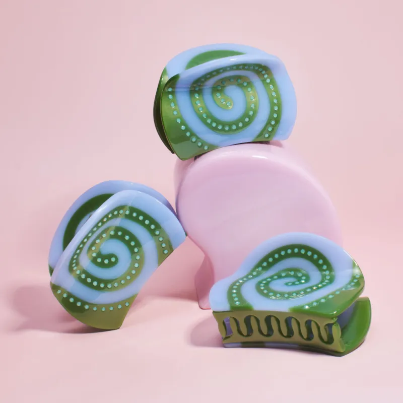 Laguna Spiral Claw sold by Winona Irene