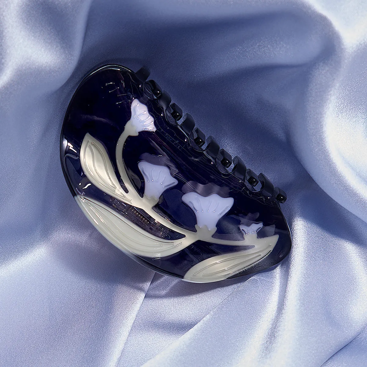 Moonflower Claw sold by Winona Irene product image thumbnail 3