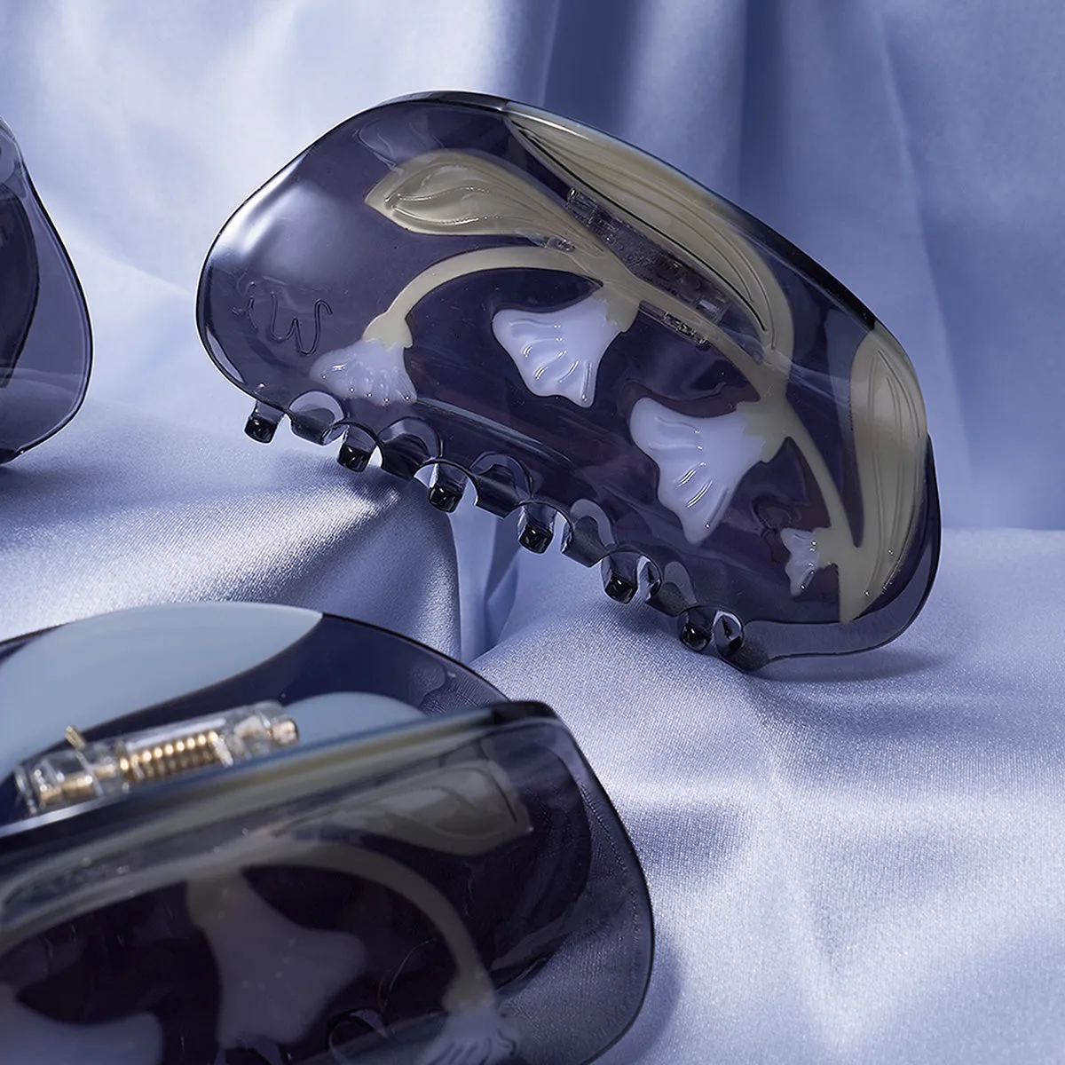 Moonflower Claw sold by Winona Irene product image thumbnail 2