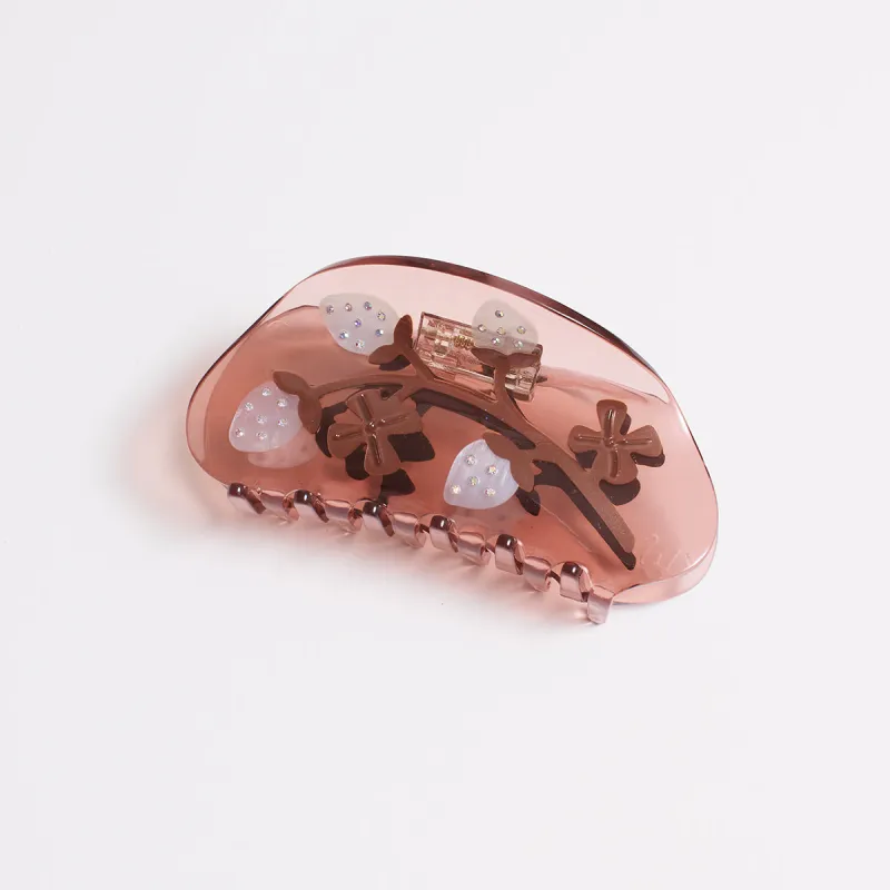 Pineberry Claw made by Winona Irene