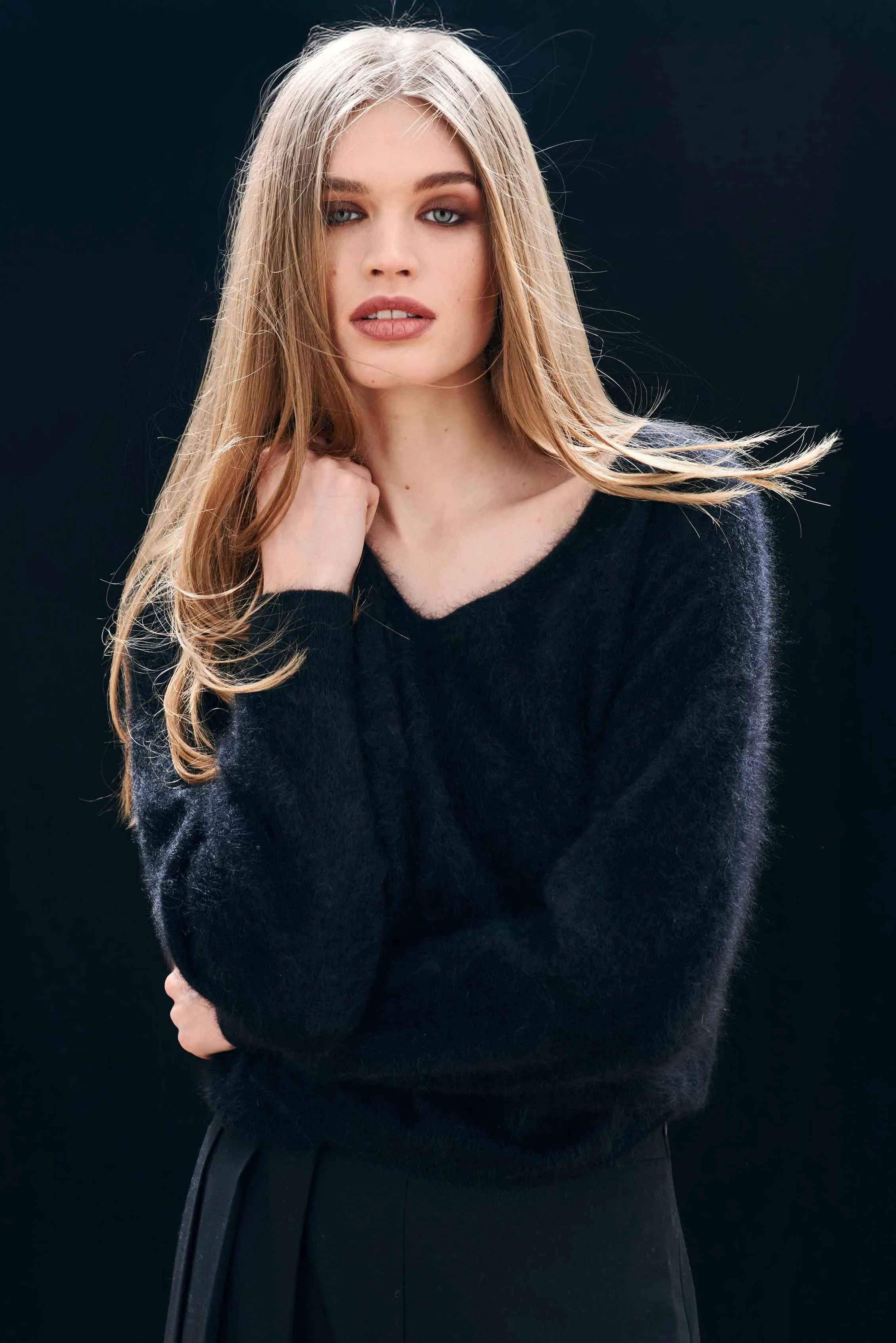 Cashmere Brushed Boxy Vee in Black sold by Jumper 1234 product image thumbnail 2