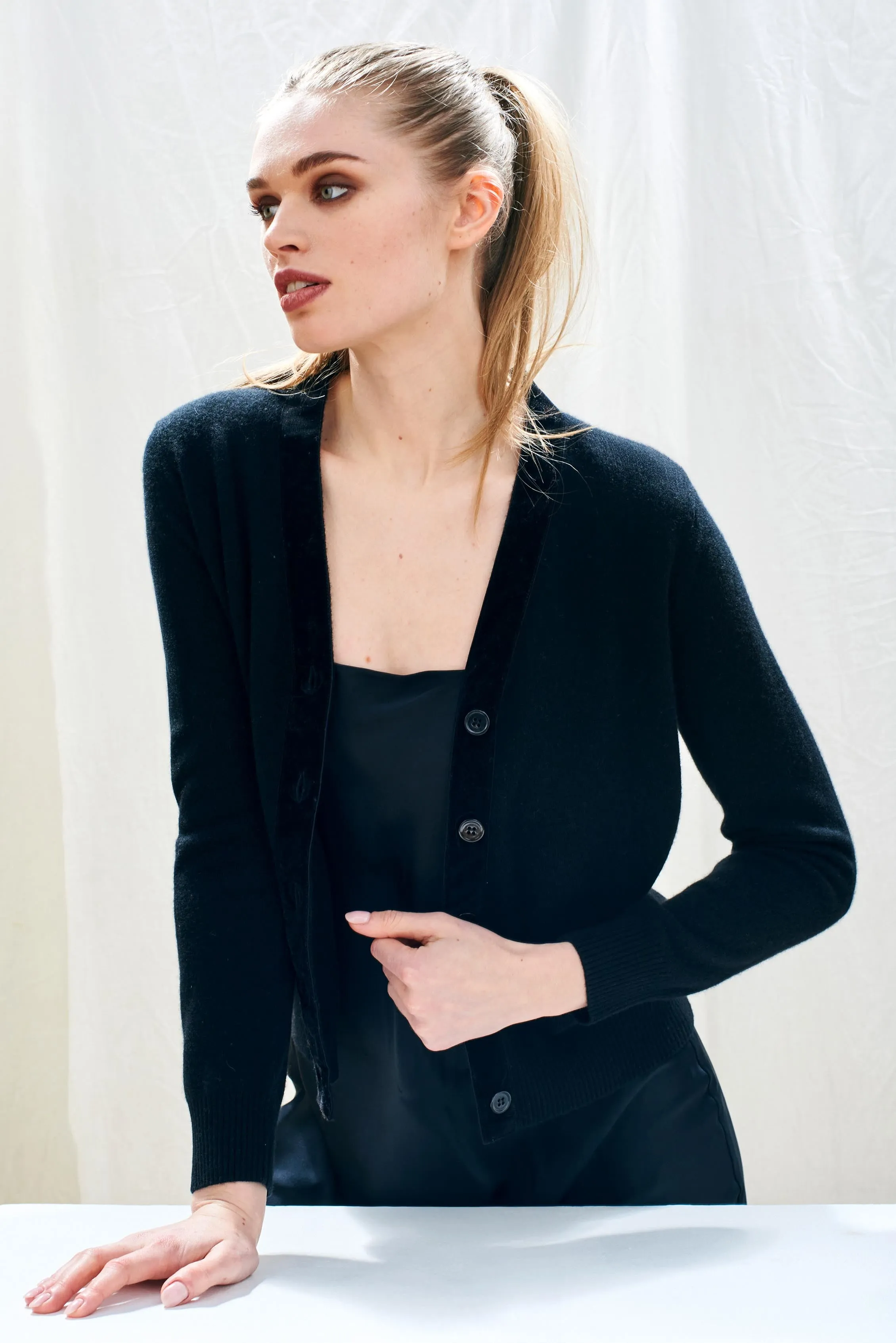 Cashmere Wool Velvet Little Cardigan in Black sold by Jumper 1234 product image thumbnail 2