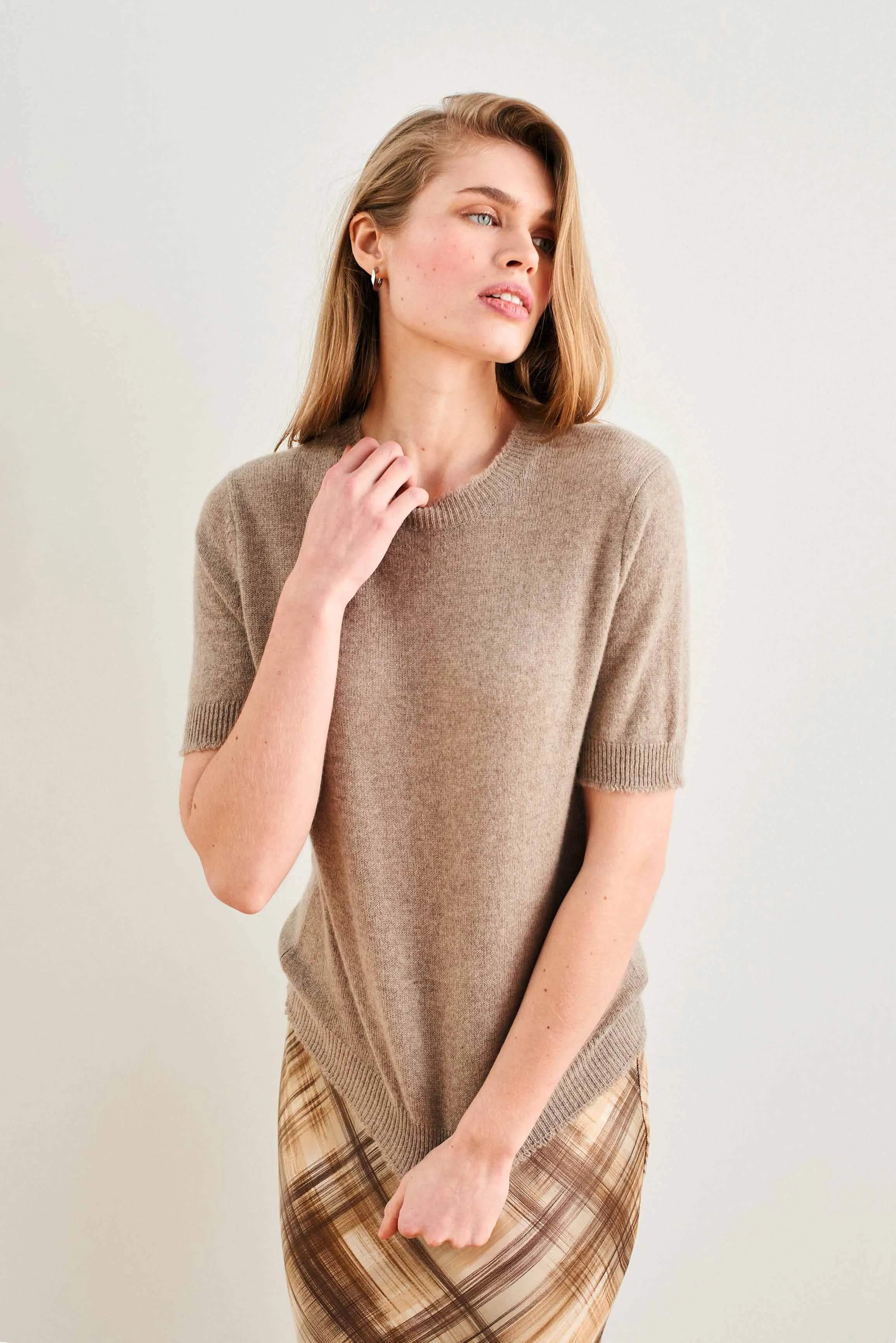 Cashmere Distressed T Shirt in Organic Light Brown sold by Jumper 1234 product image thumbnail 3