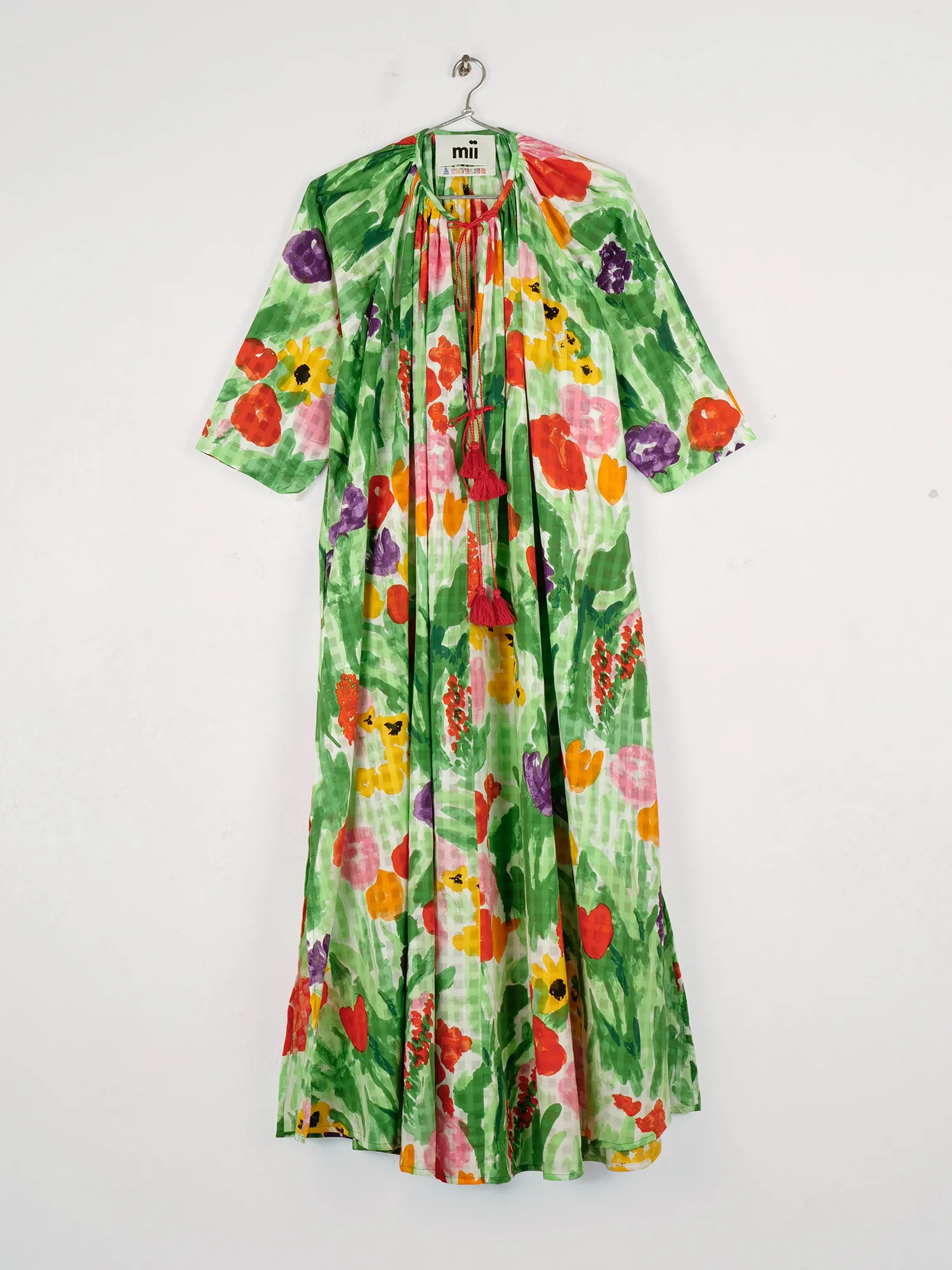 LA DJELLABA SHERAZADE - TAPIS DE FLEURS sold by Mii Collection