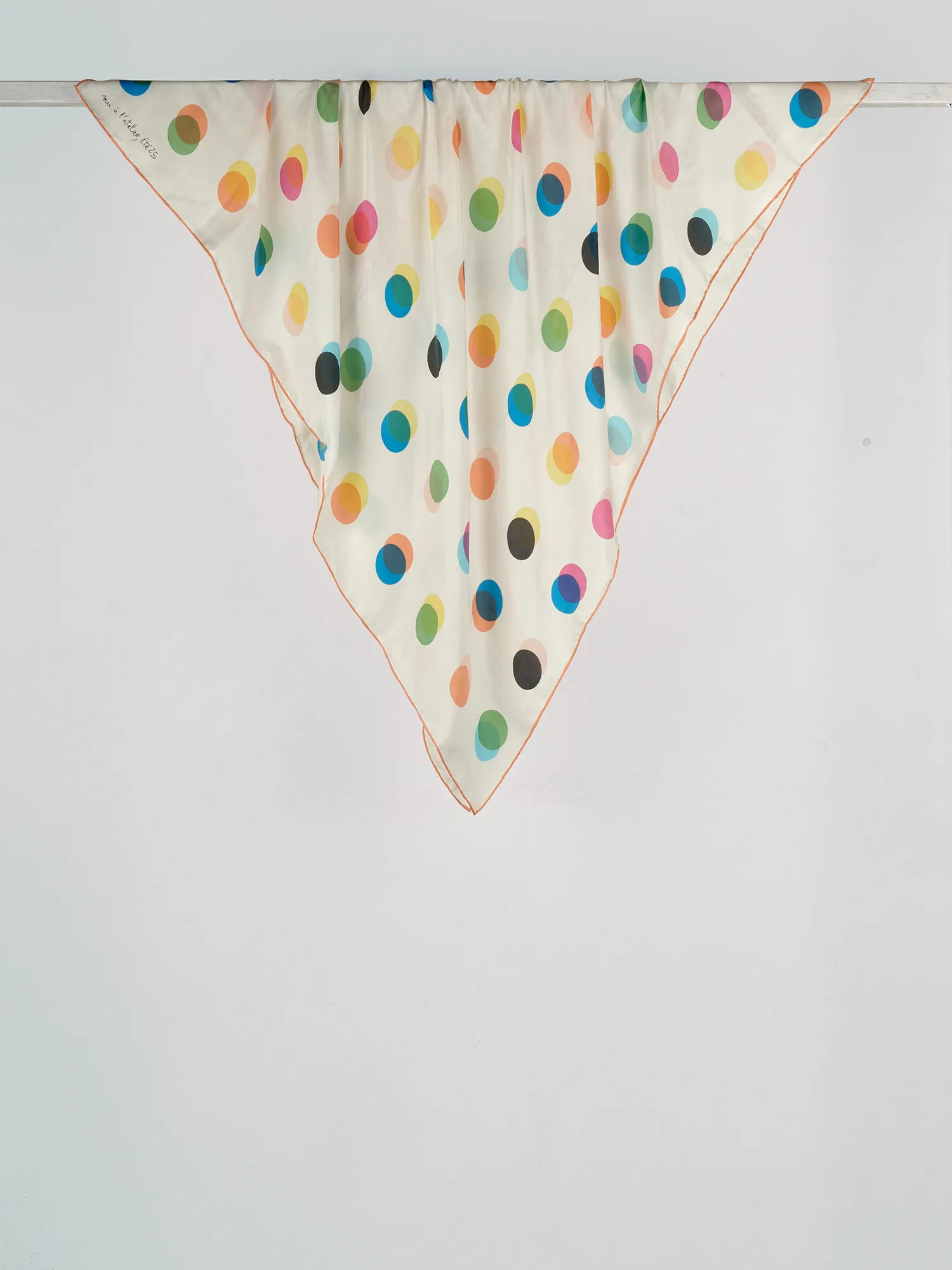 LE FOULARD NUANCIER A POIS sold by Mii Collection