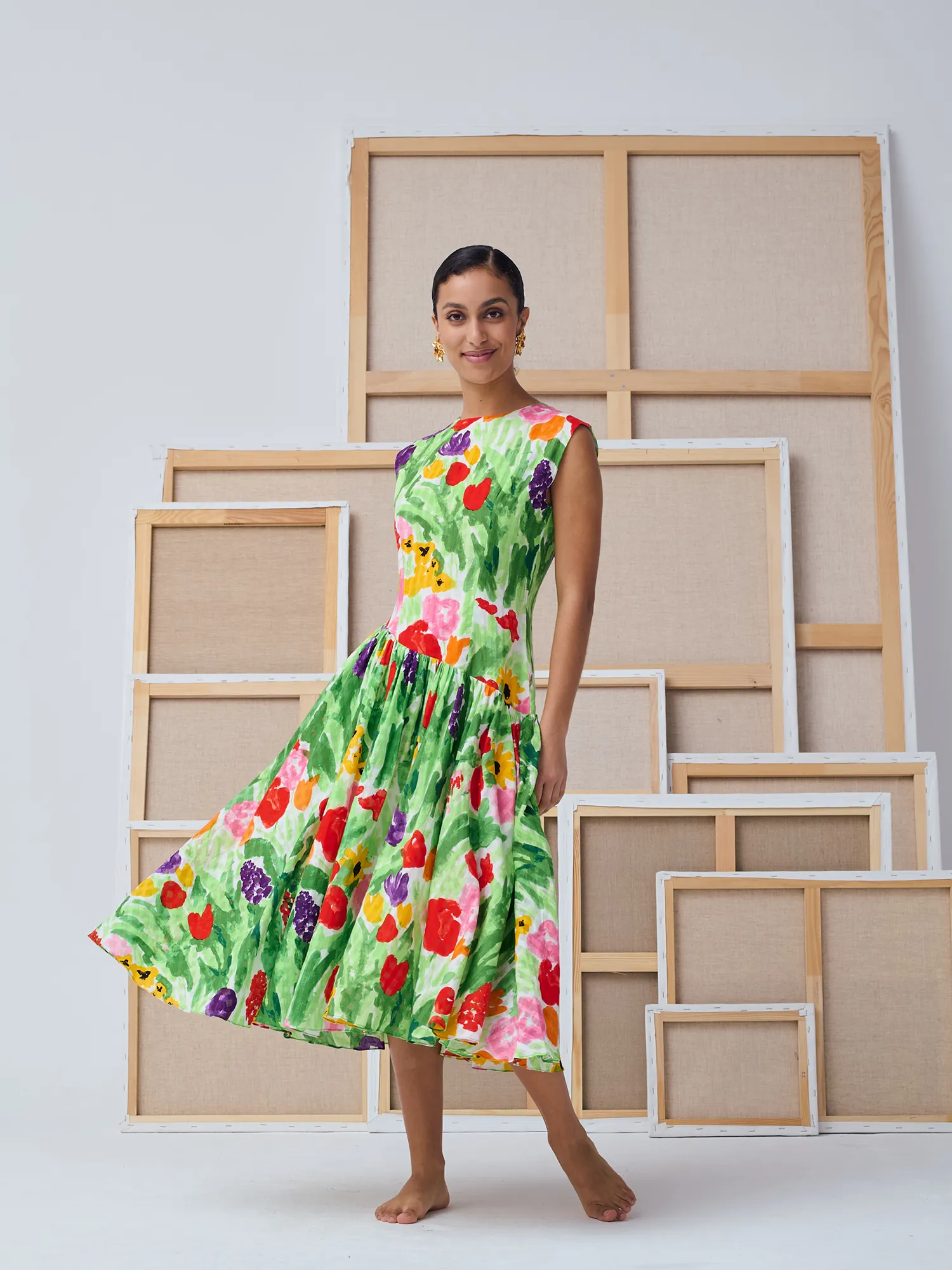 LA ROBE YOUNA - TAPIS DE FLEURS sold by Mii Collection