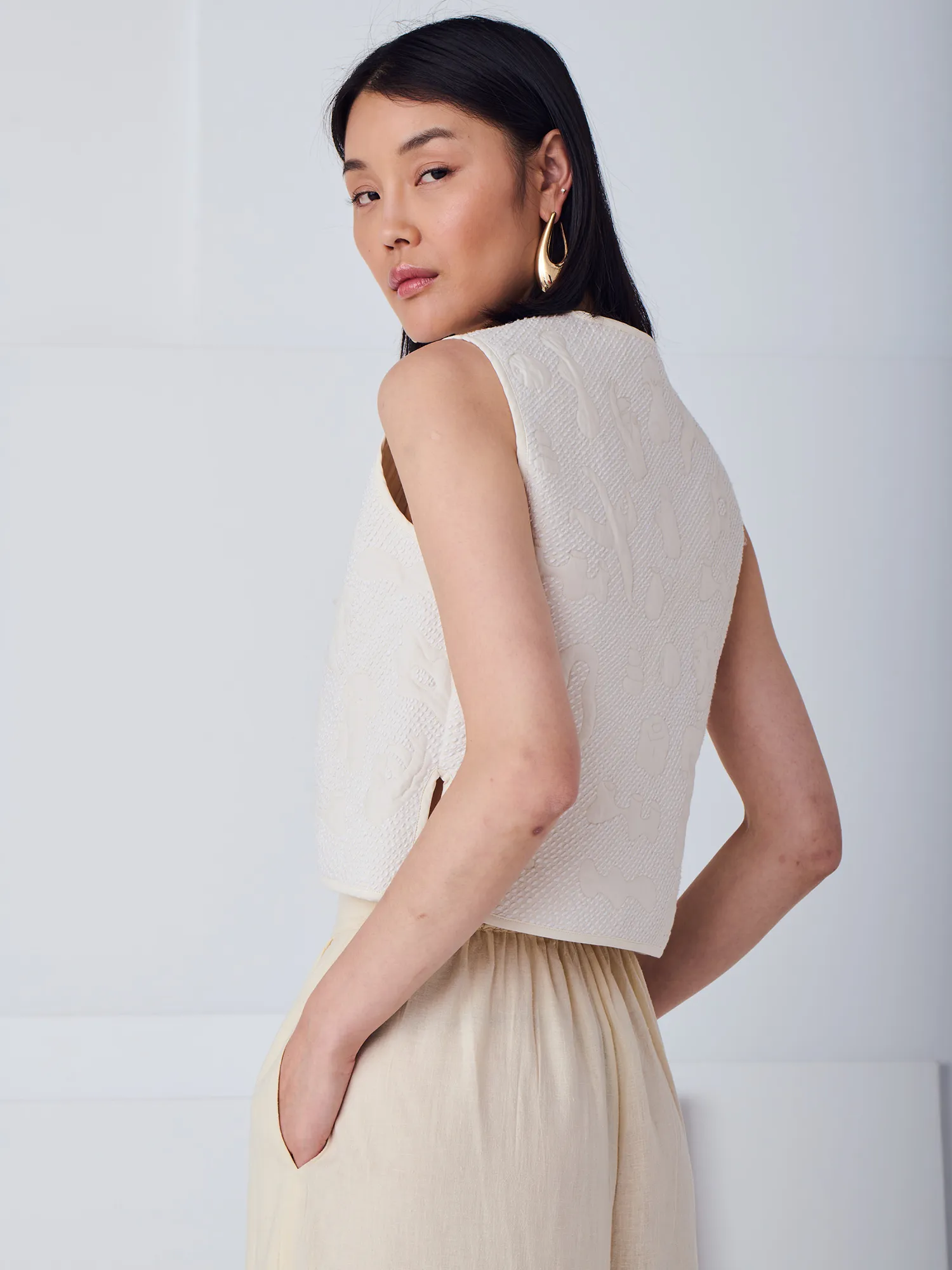 LE GILET CHANA - LA SCULPTRICE sold by Mii Collection product image thumbnail 3