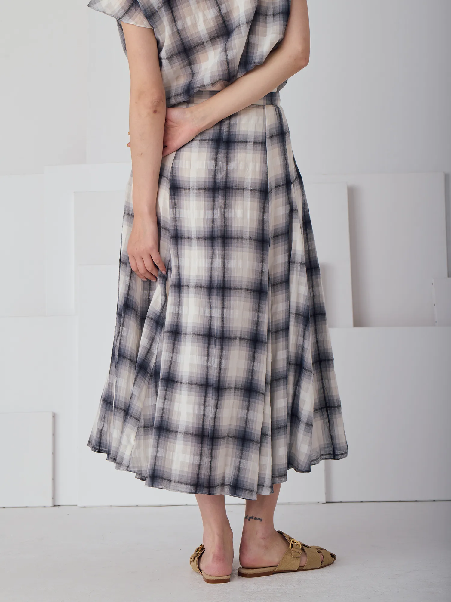 LA JUPE SUZI - FUSAIN sold by Mii Collection product image thumbnail 2