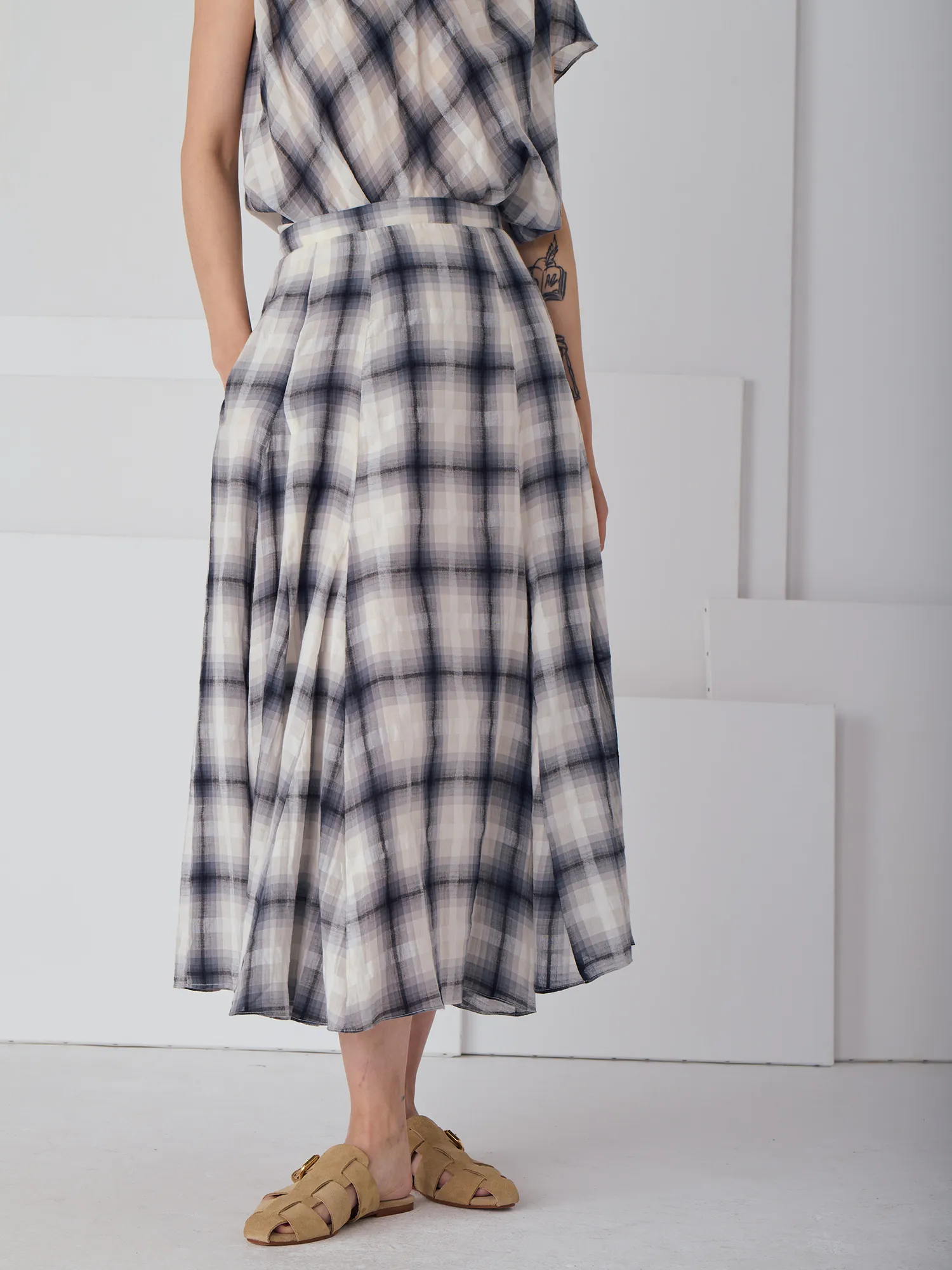 LA JUPE SUZI - FUSAIN sold by Mii Collection