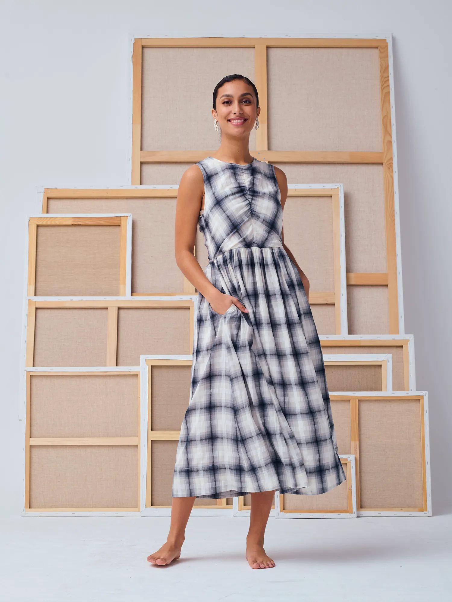 LA ROBE ILANA - FUSAIN sold by Mii Collection