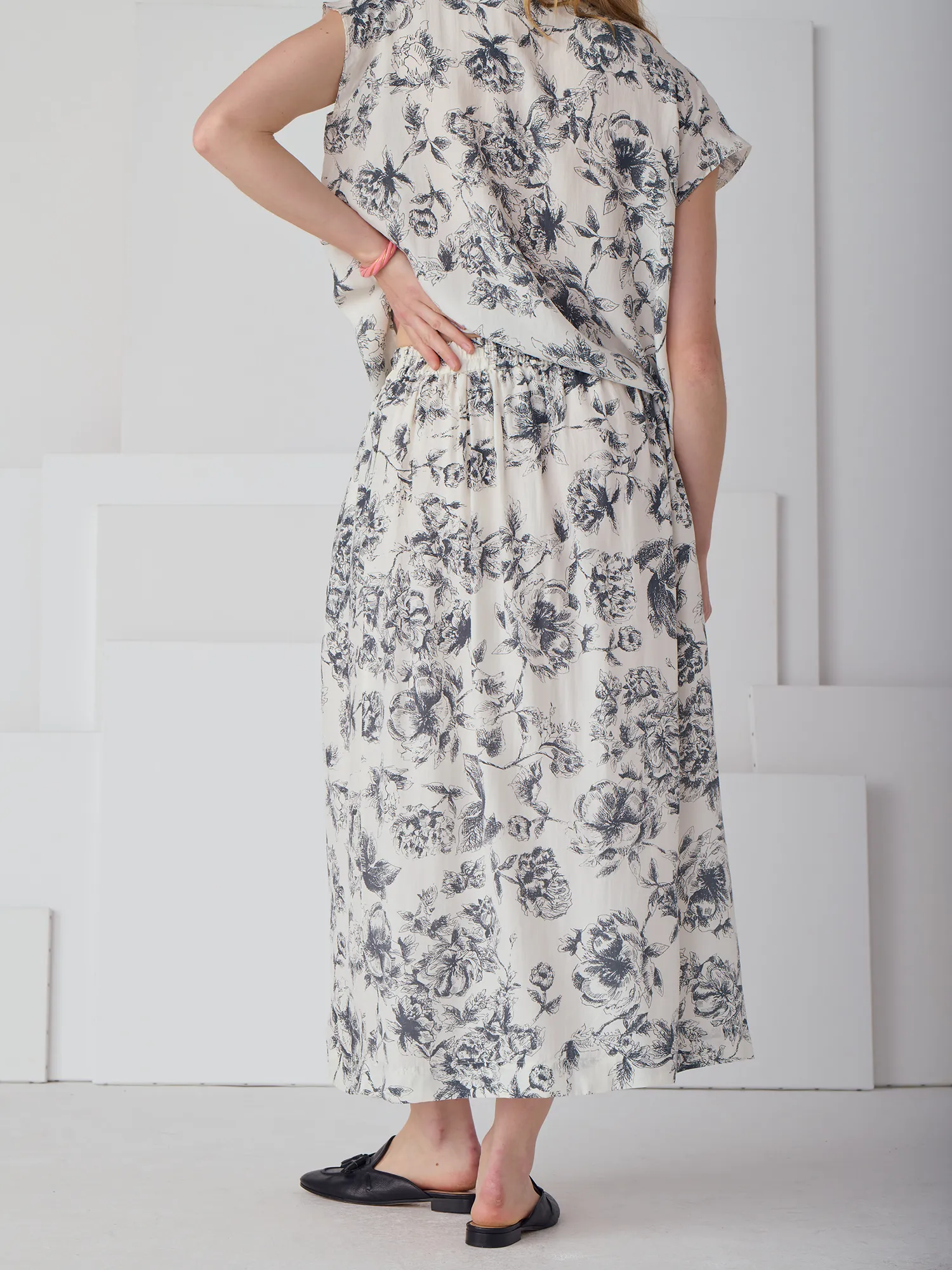 LA JUPE MANTOU - LA DESSINATRICE sold by Mii Collection product image thumbnail 3