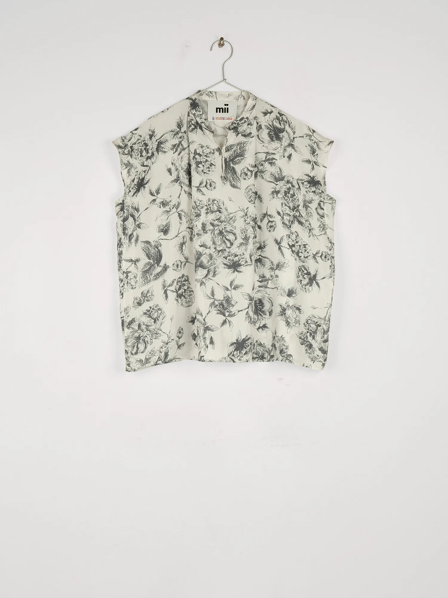 LE TOP ANNE - LA DESSINATRICE sold by Mii Collection product image thumbnail 4