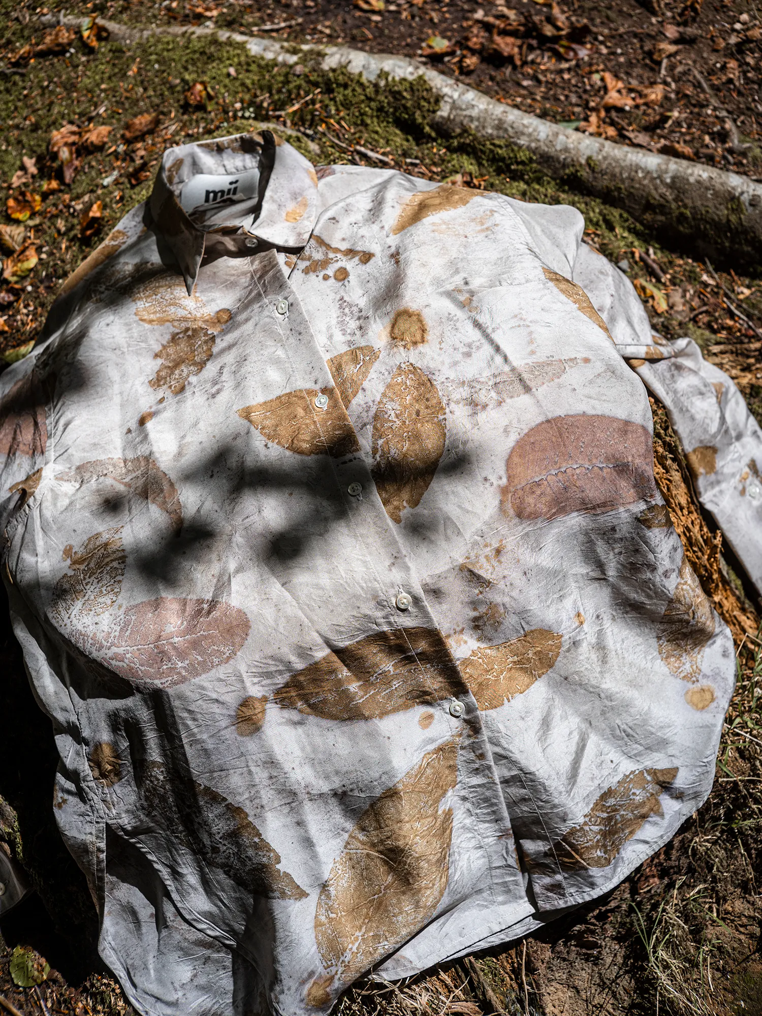 LA CHEMISE MIRABELLE - LES FEUILLES MORTES sold by Mii Collection