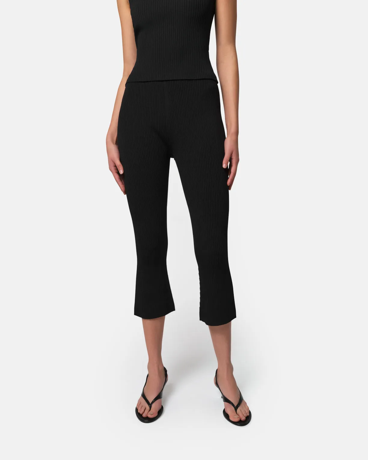 Desi Capri Pants Noir sold by Apparis product image thumbnail 2