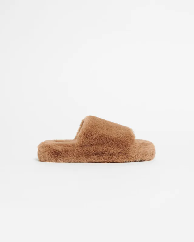 Dillon Camel Slide sold by Apparis