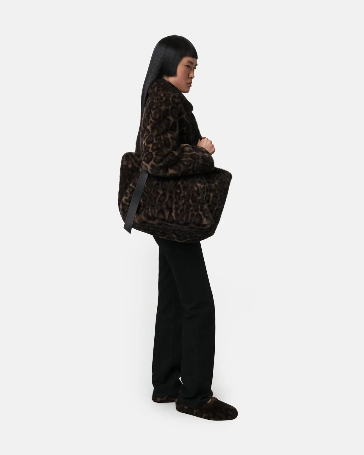 Esti Dark Leopard Tote sold by Apparis product image thumbnail 2