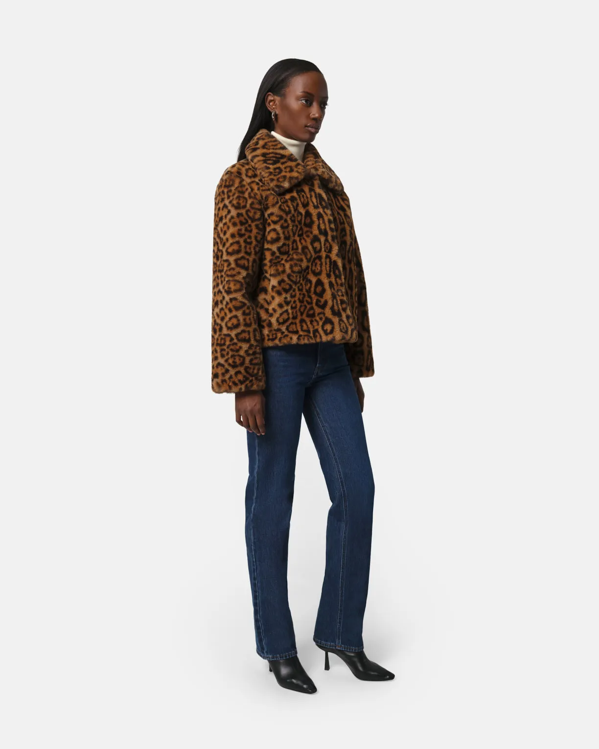Elis Leopard Short Coat sold by Apparis product image thumbnail 2